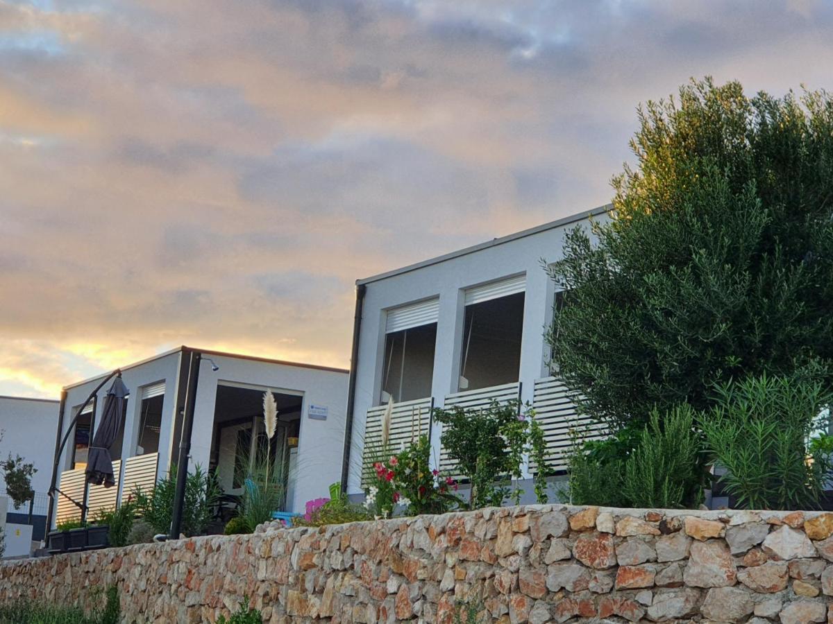 Mobile Home Tina Tisno Exterior photo